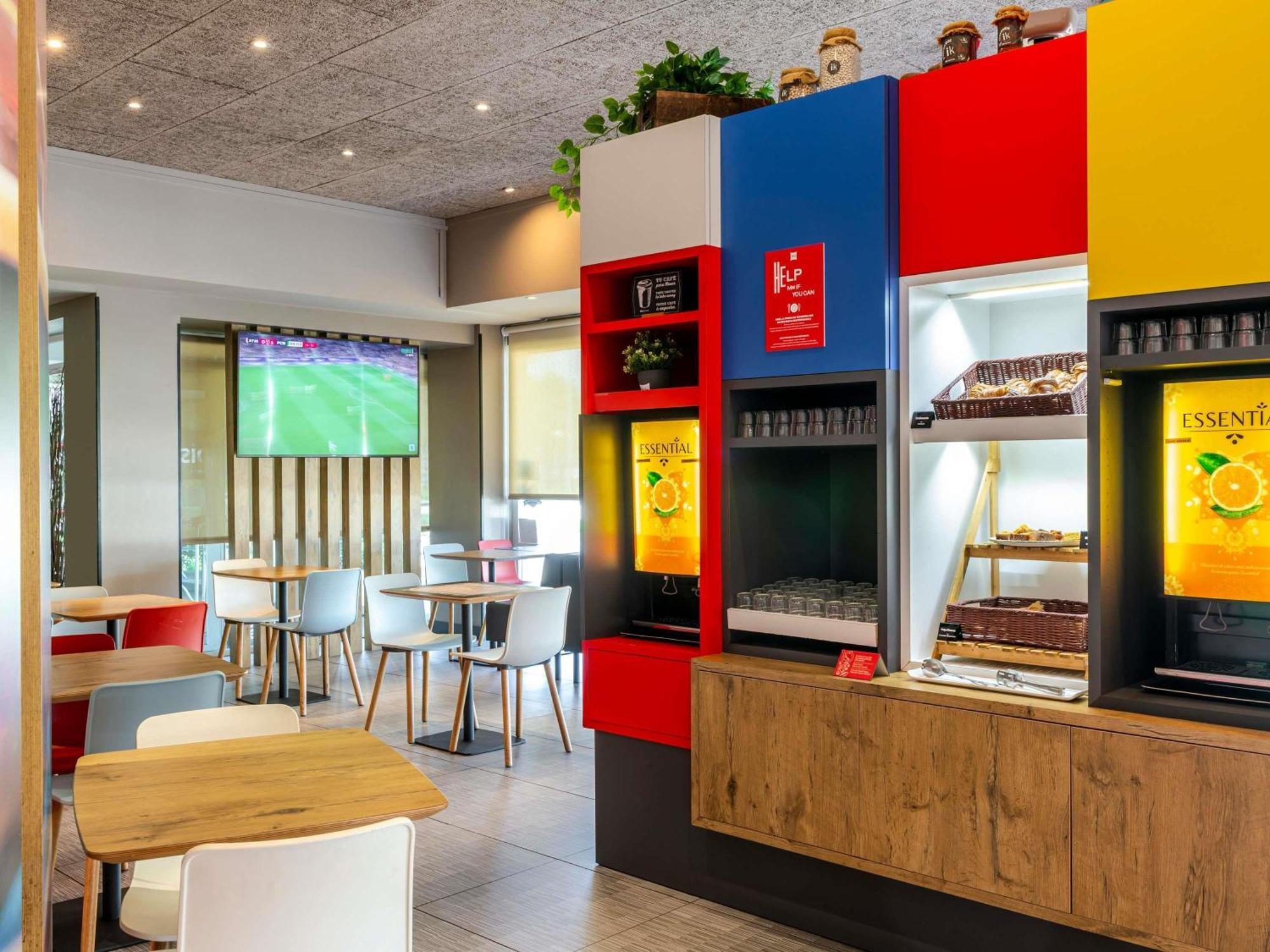 Ibis Bilbao Barakaldo Hotel Buitenkant foto
