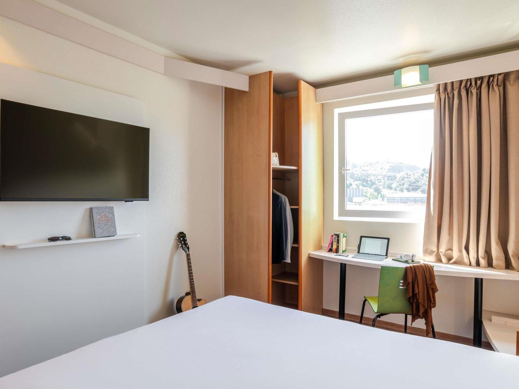 Ibis Bilbao Barakaldo Hotel Buitenkant foto