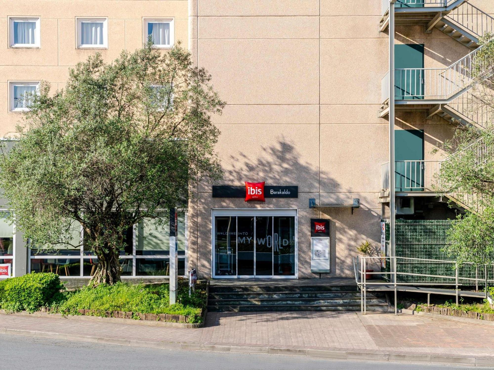 Ibis Bilbao Barakaldo Hotel Buitenkant foto